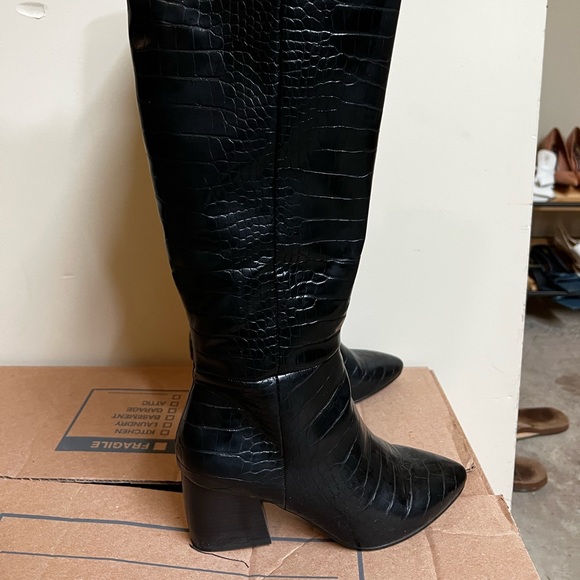 DSW | Shoes | Tall Crocodile Boots 